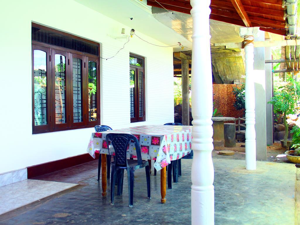 Mirissa Harbour View Hotel ภายนอก รูปภาพ